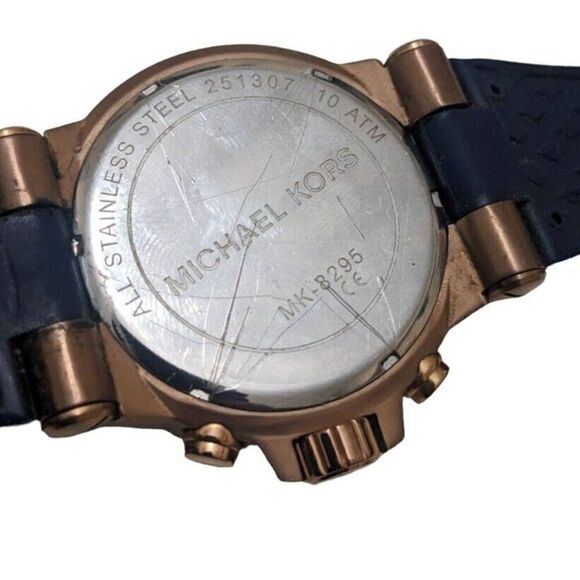 MICHAEL KORS Dylan Blue Silicone Rose Gold Mens Chronograph Watch MK8295 - Picture 4 of 6